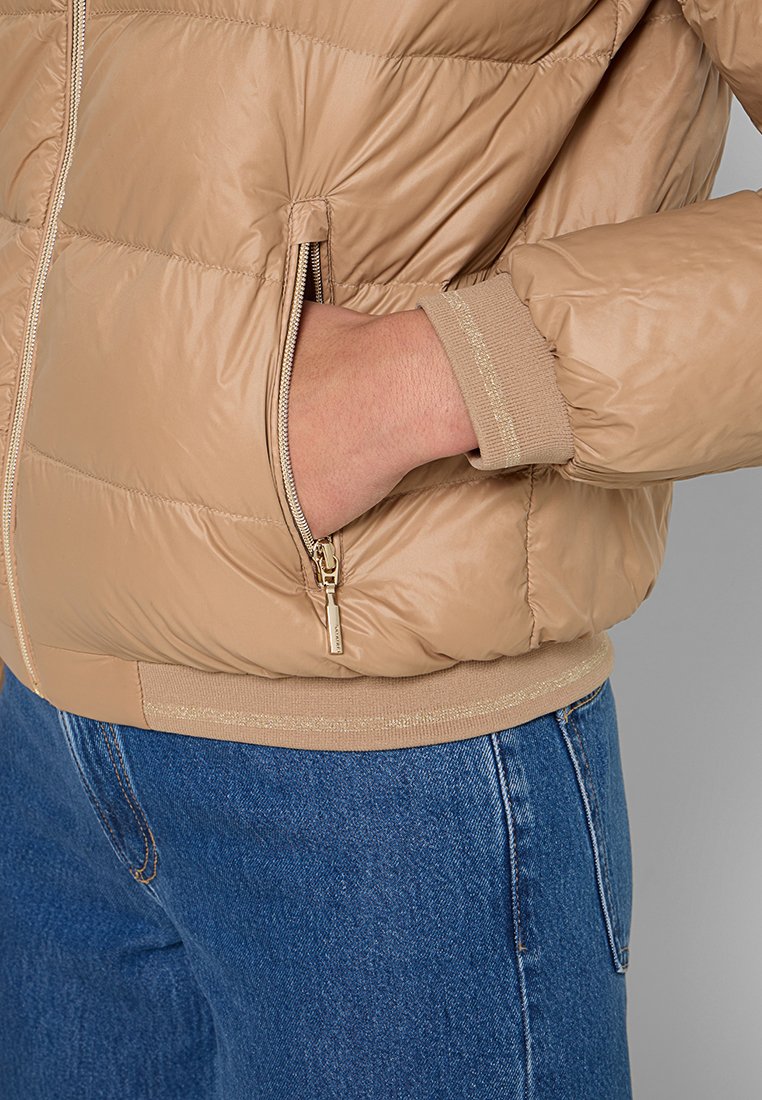 comma Daunenjacke Media 4