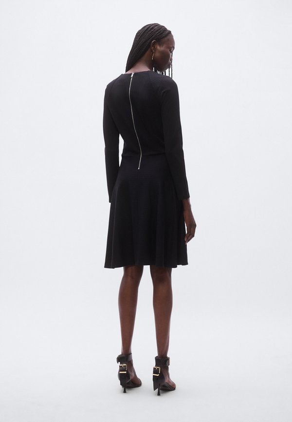 DKNY FIT AND FLARE EXPOSED ZIP