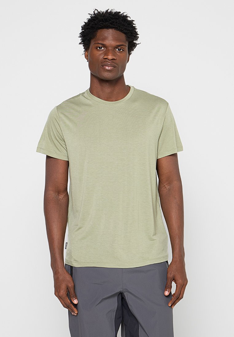 icebreaker T-Shirt basic Media 1