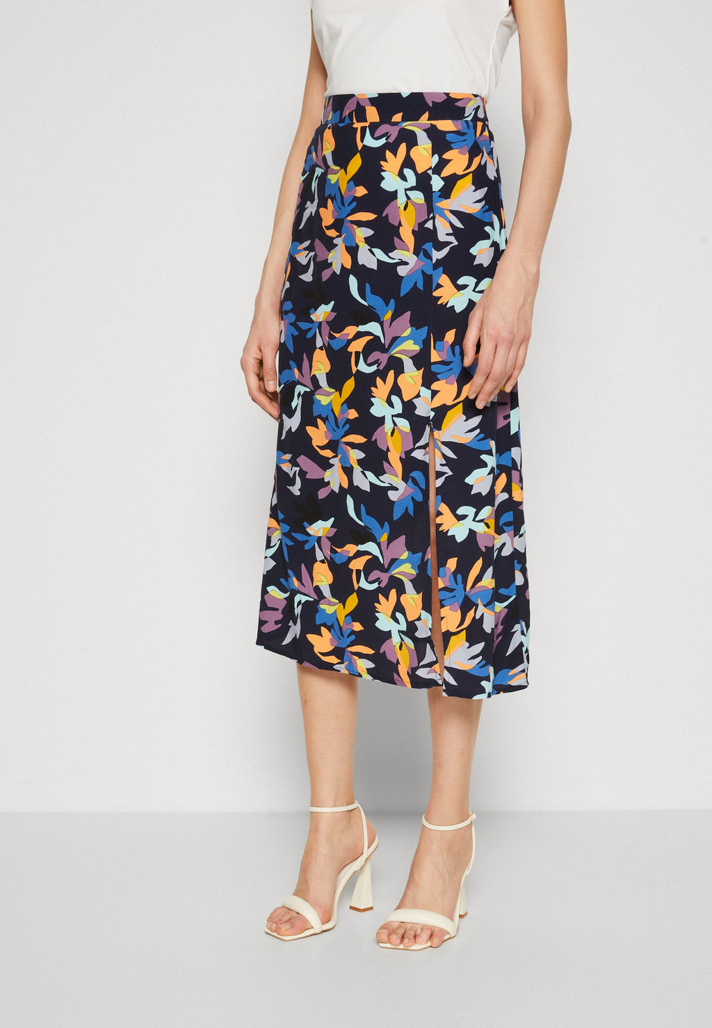 SKIRT Media 5