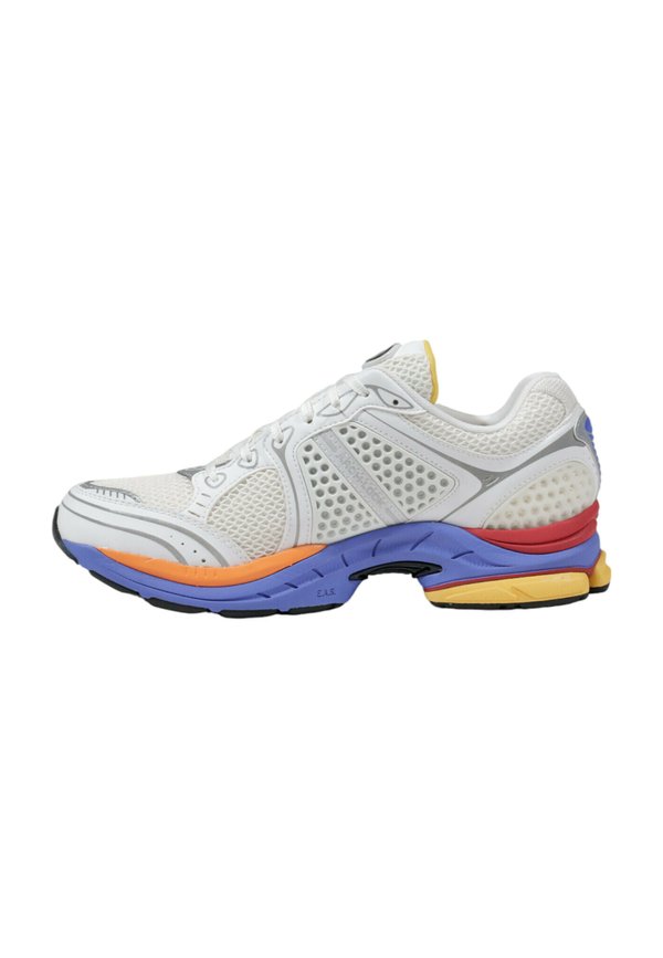 Saucony