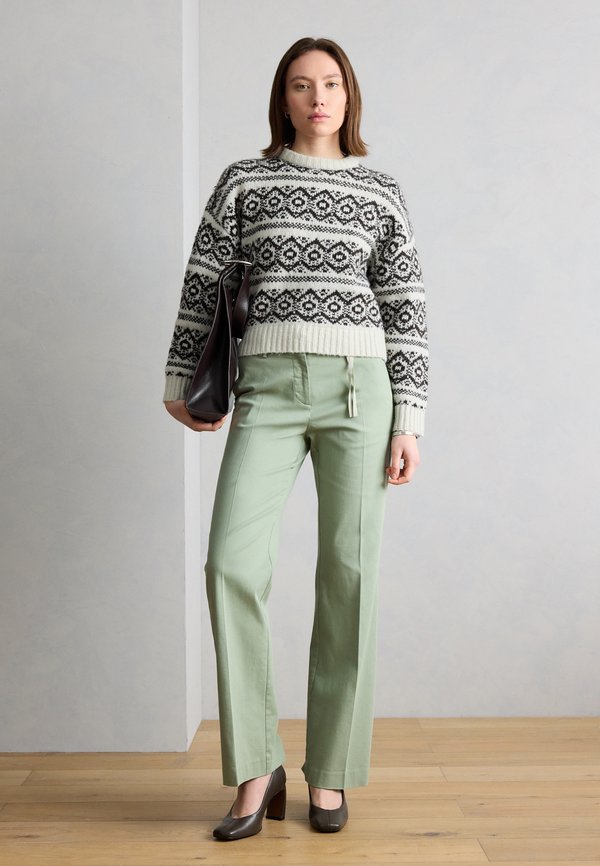 Marc O'Polo MODEL MARTHE FLARED MID WAIST