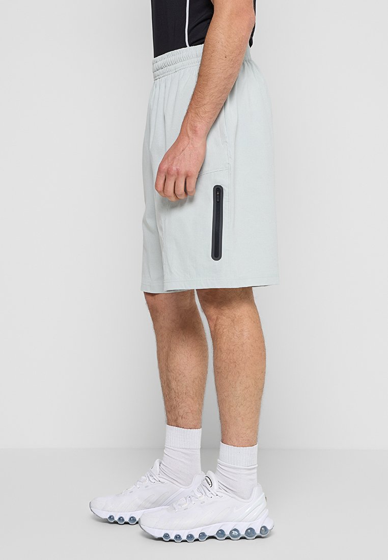 Under Armour UNSTOPPABLE VENTED