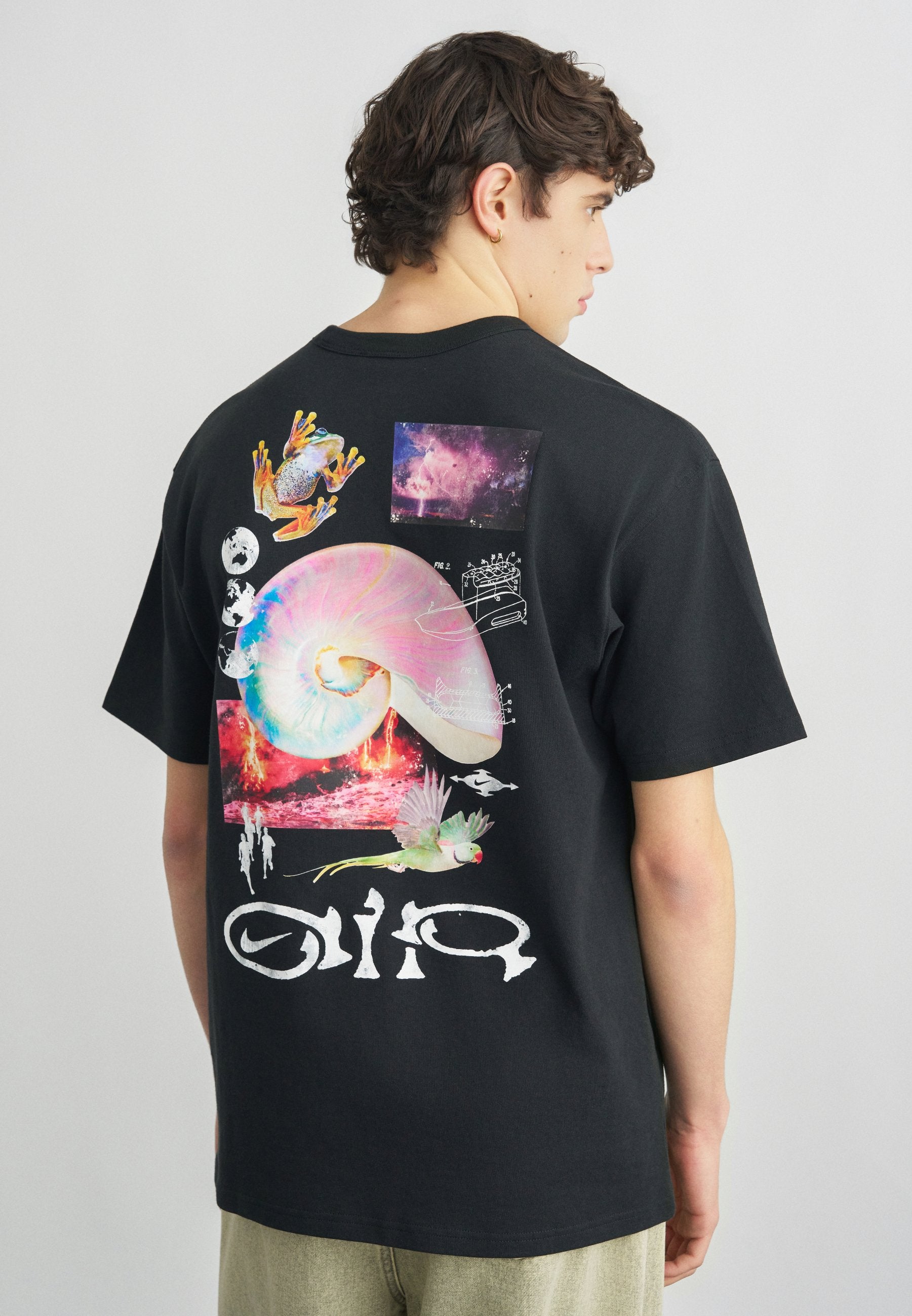 Nike Sportswear TEE PREM EARTH DAY