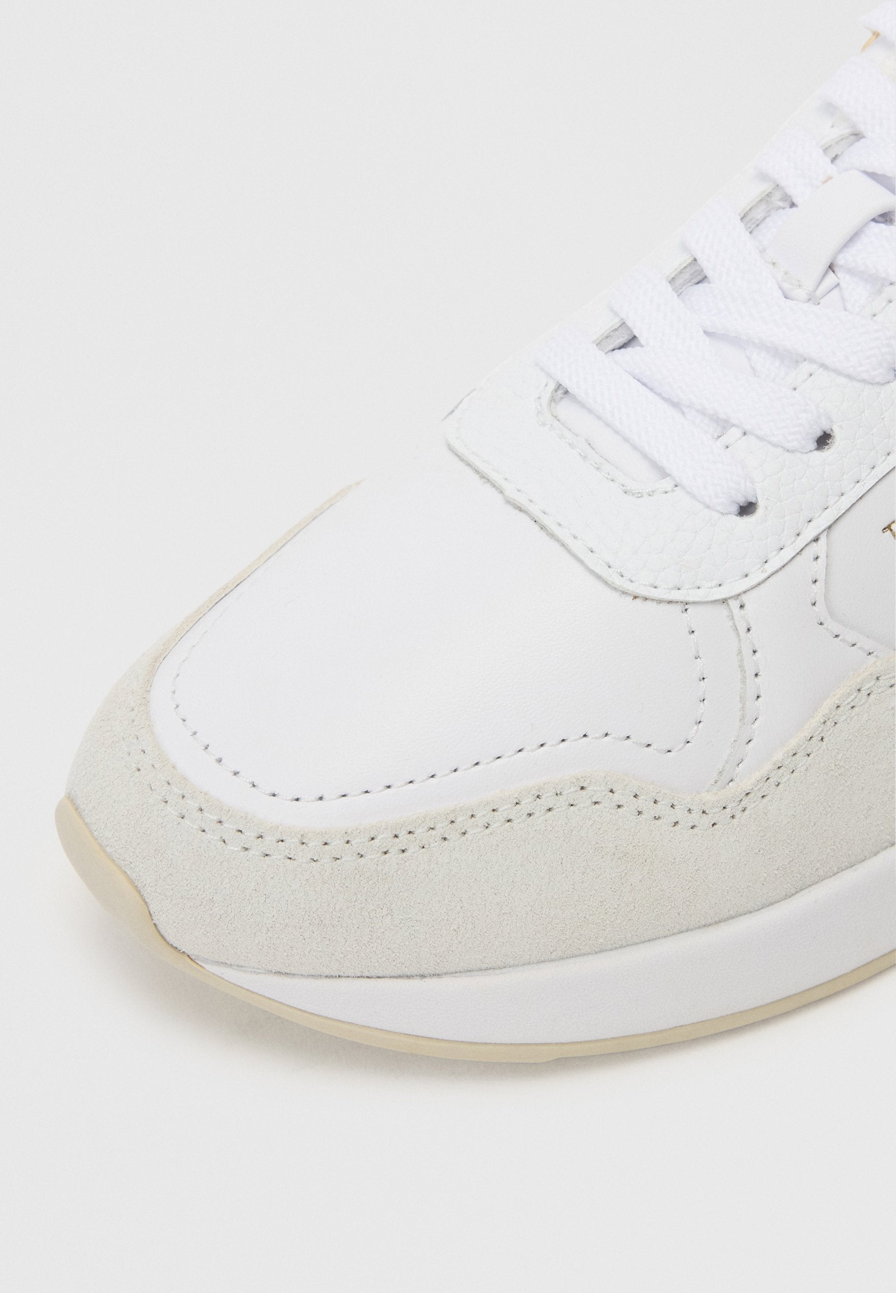 EMBOSSED TH MONOGRAM LEATHER TRAINERS Media 5