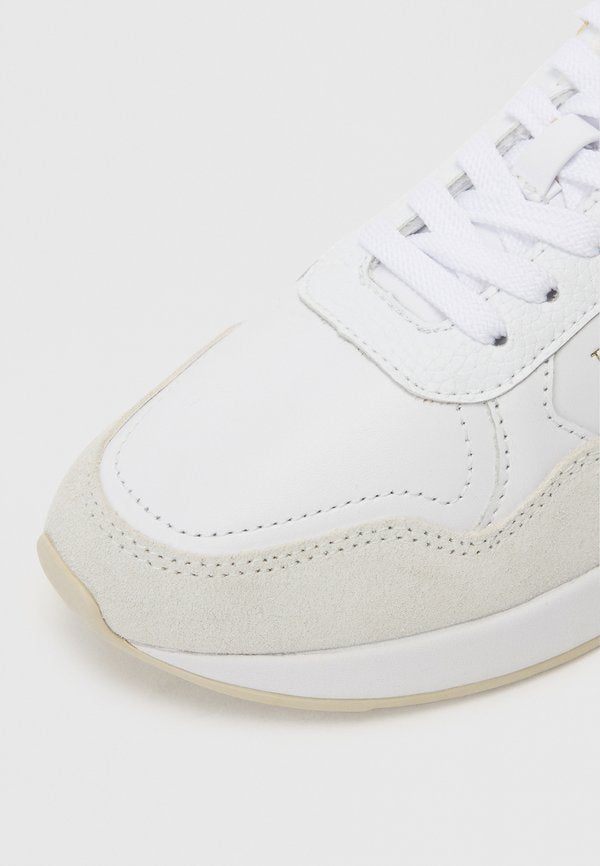 Tommy Hilfiger EMBOSSED TH MONOGRAM LEATHER TRAINERS