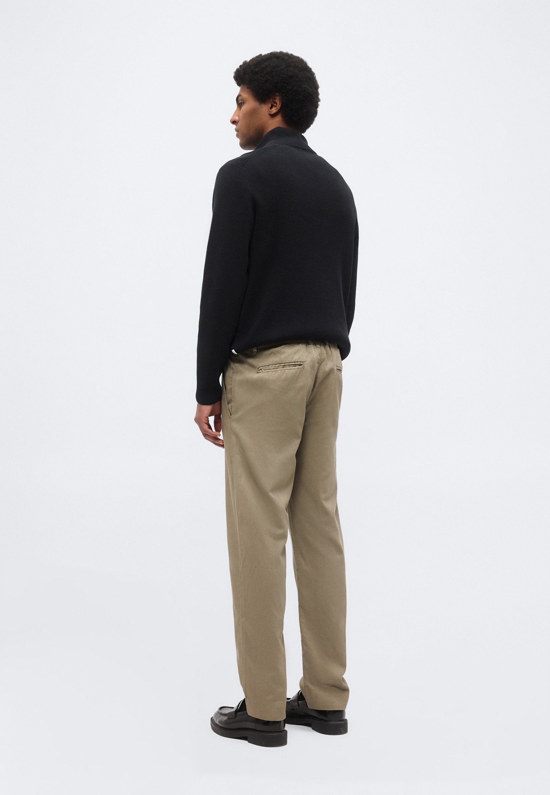 TAILORED PANTS Media 5