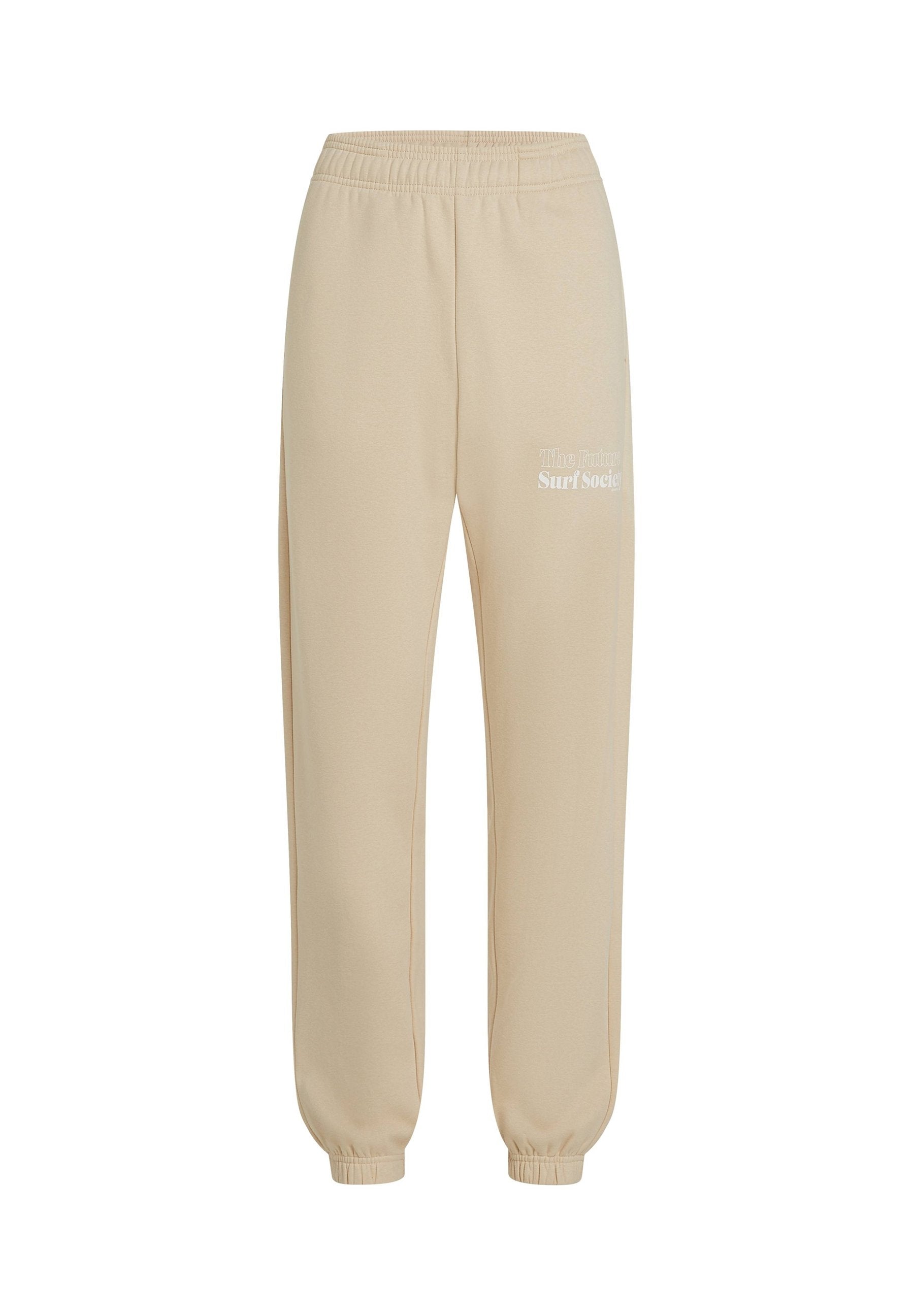Beige Jogginghose mit elastischem Bund und Bündchen, mit weißem Text "The Future Surf Society" auf dem oberen linken Oberschenkel.