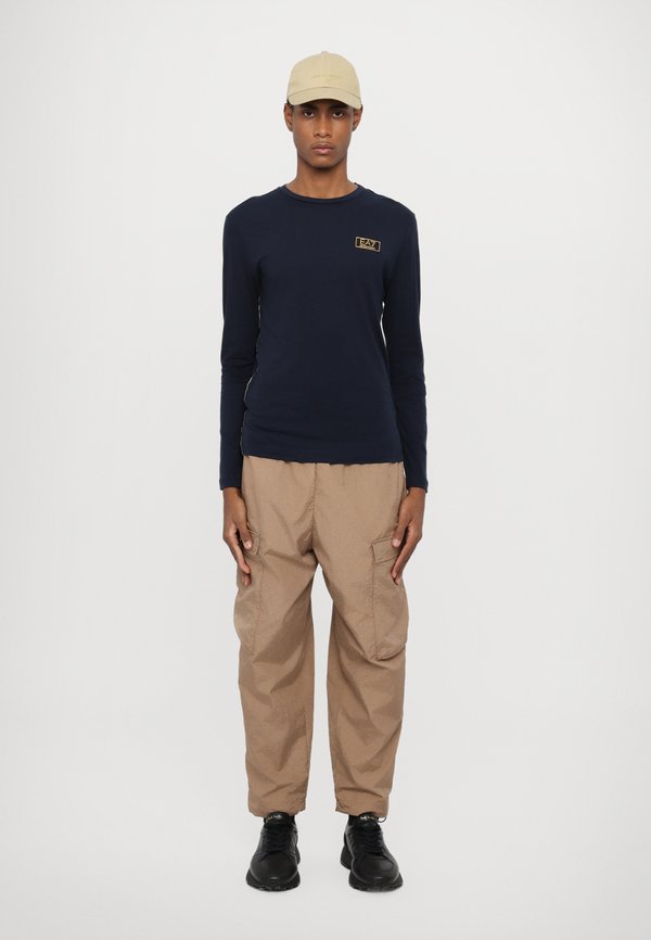 EA7 Emporio Armani