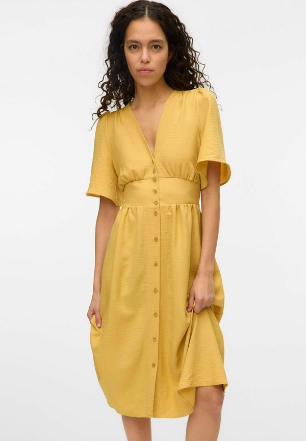 Vero Moda VERO MODA - Shirt dress - golden spice