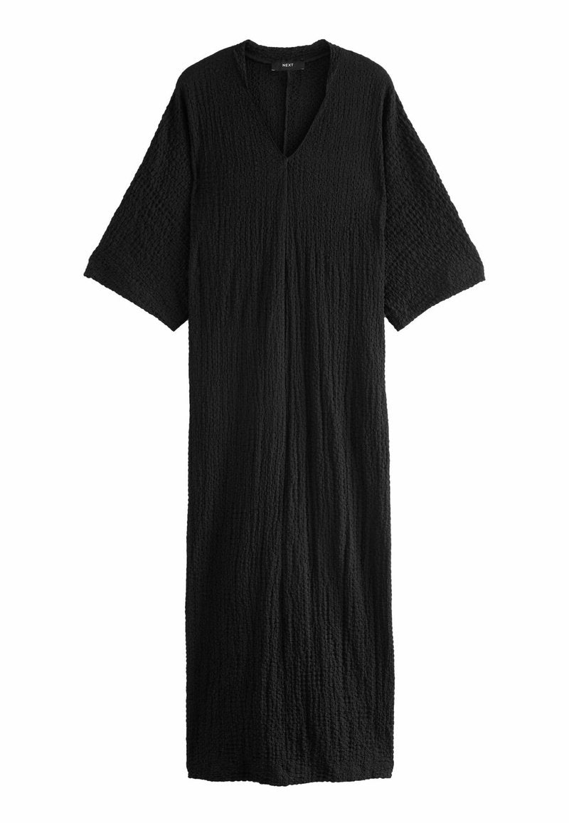 Schwarzes Midi-Kleid mit V-Ausschnitt, kurzen Ärmeln, strukturiertem Crinkle-Stoff und einem lockeren, lässigen Schnitt. Keine sichtbaren Muster oder Hardware.