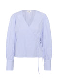 Gestreiftes Wickelbluse in Blau und Weiß mit tiefem V-Ausschnitt, puffierten langen Ärmeln und Bindebändern an der Taille. Glattes Baumwollmaterial.