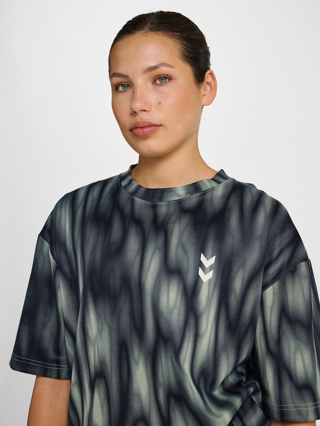 Hummel HMLHIIT AOP LOOSE S/S