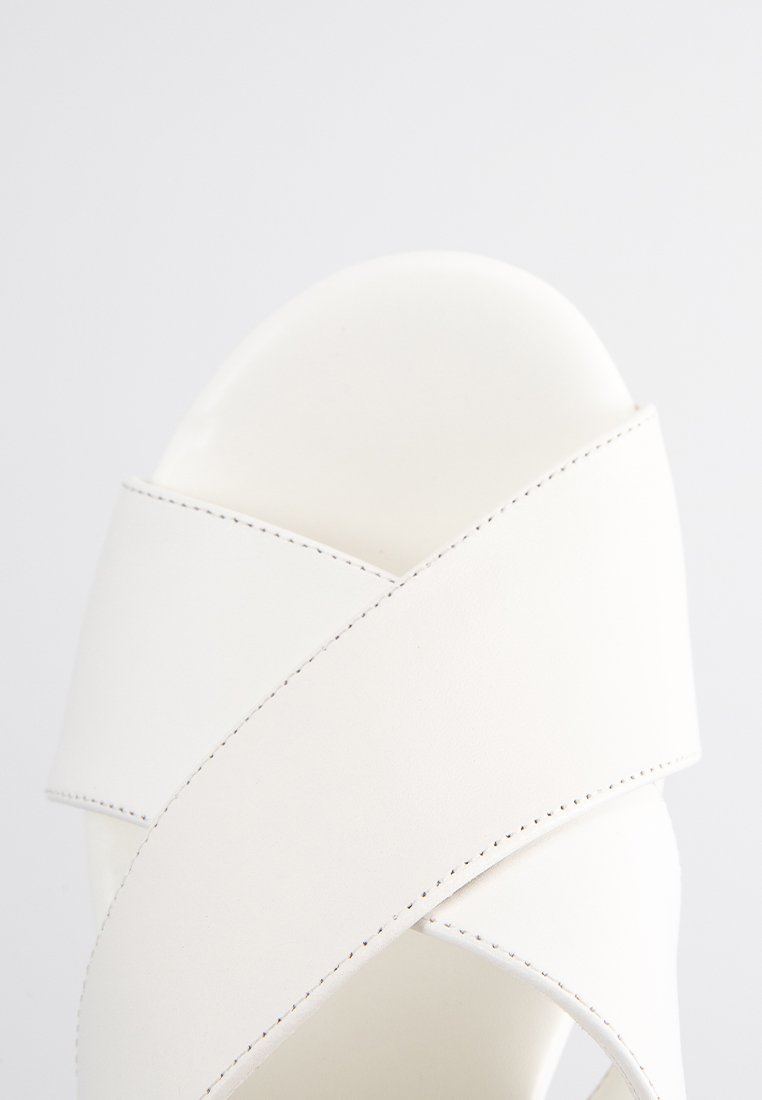 Jeffrey Campbell BIG-MOOD