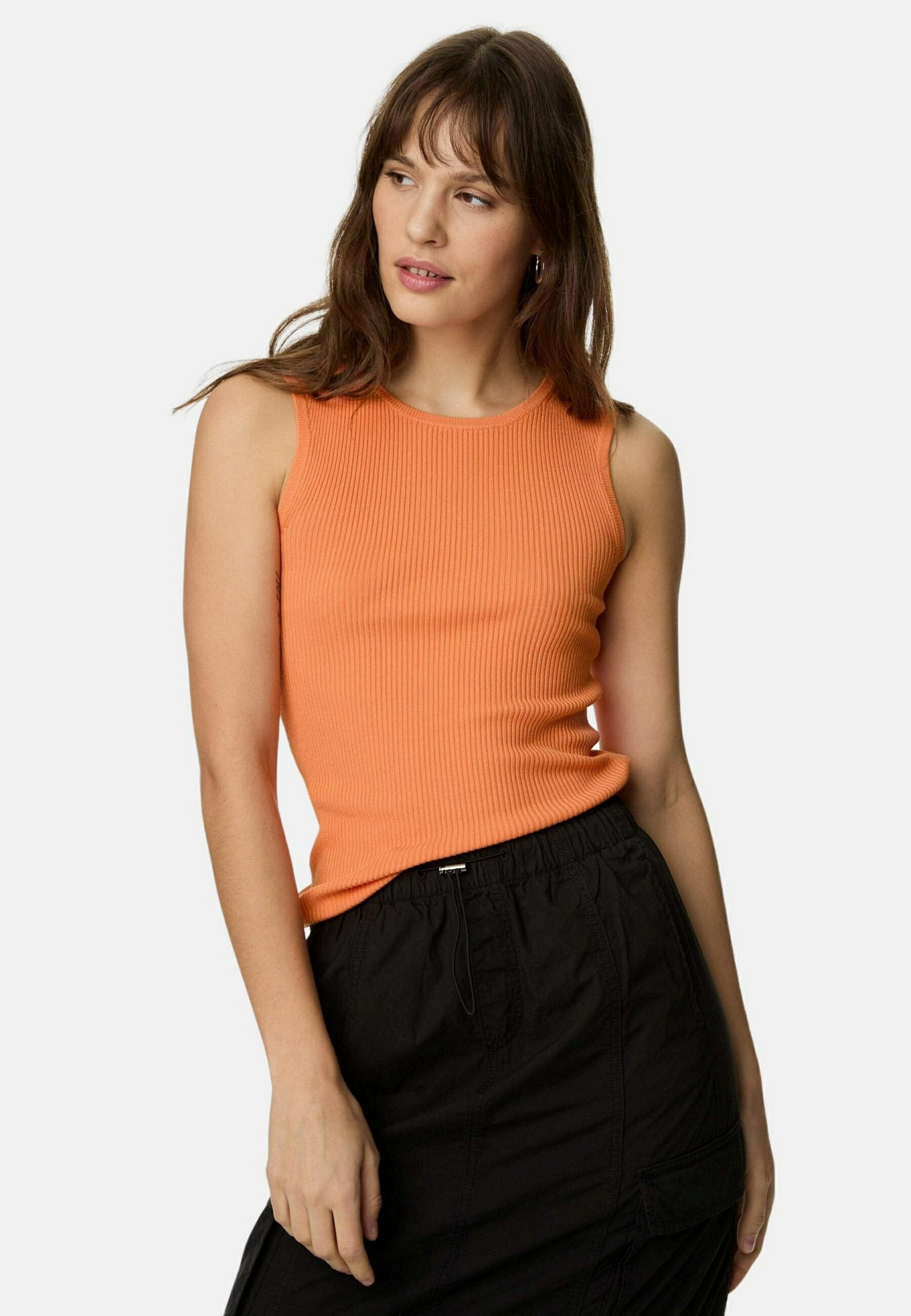 Marks & Spencer  CREW NECK