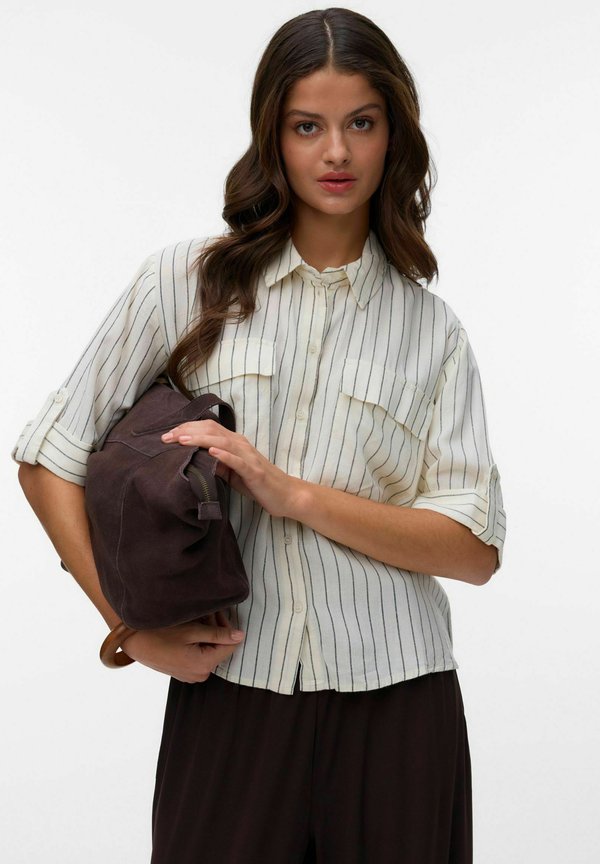 Vero Moda AWRYDER - Button-down blouse - snow white