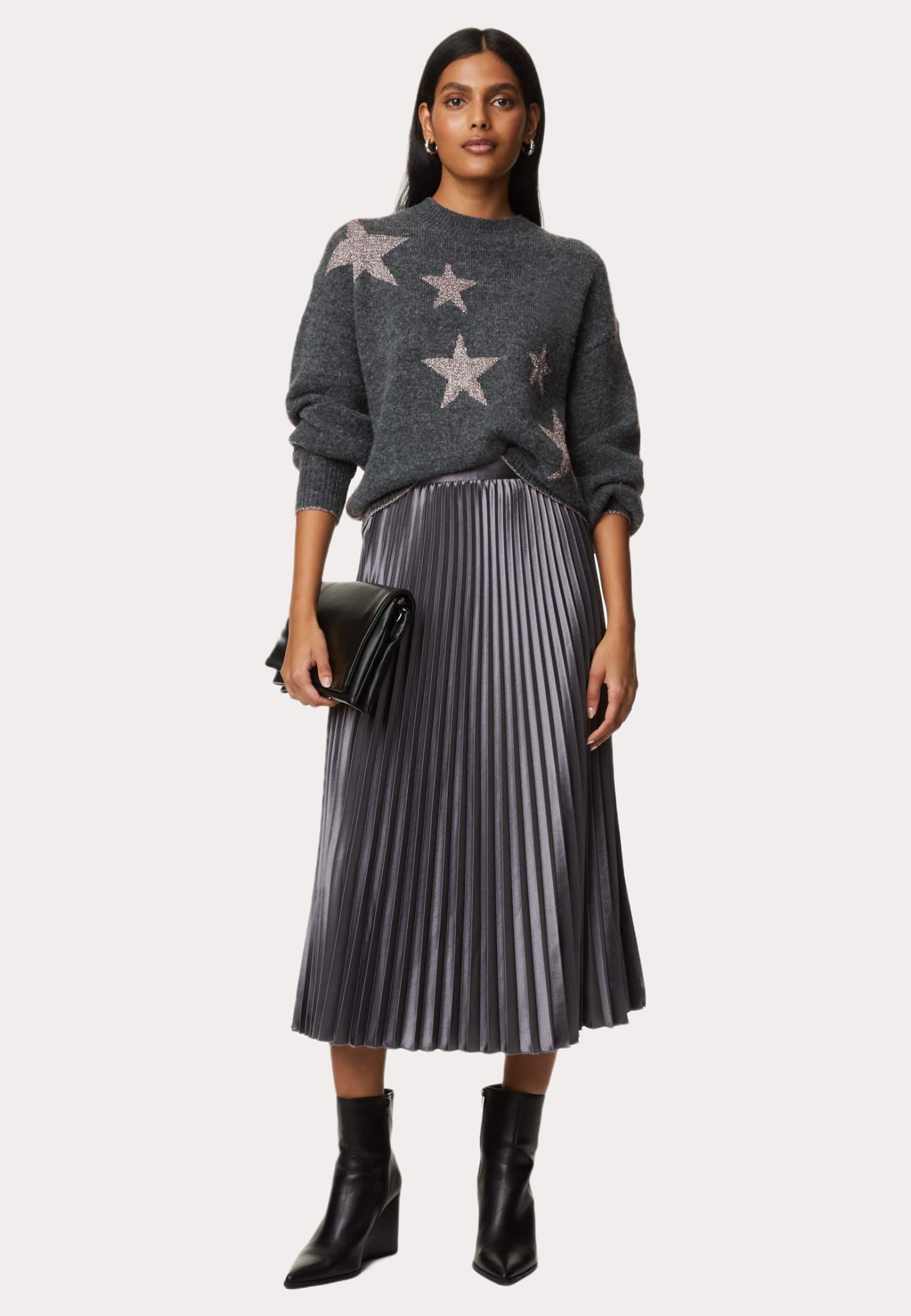 Marks & Spencer  STAR CREW NECK