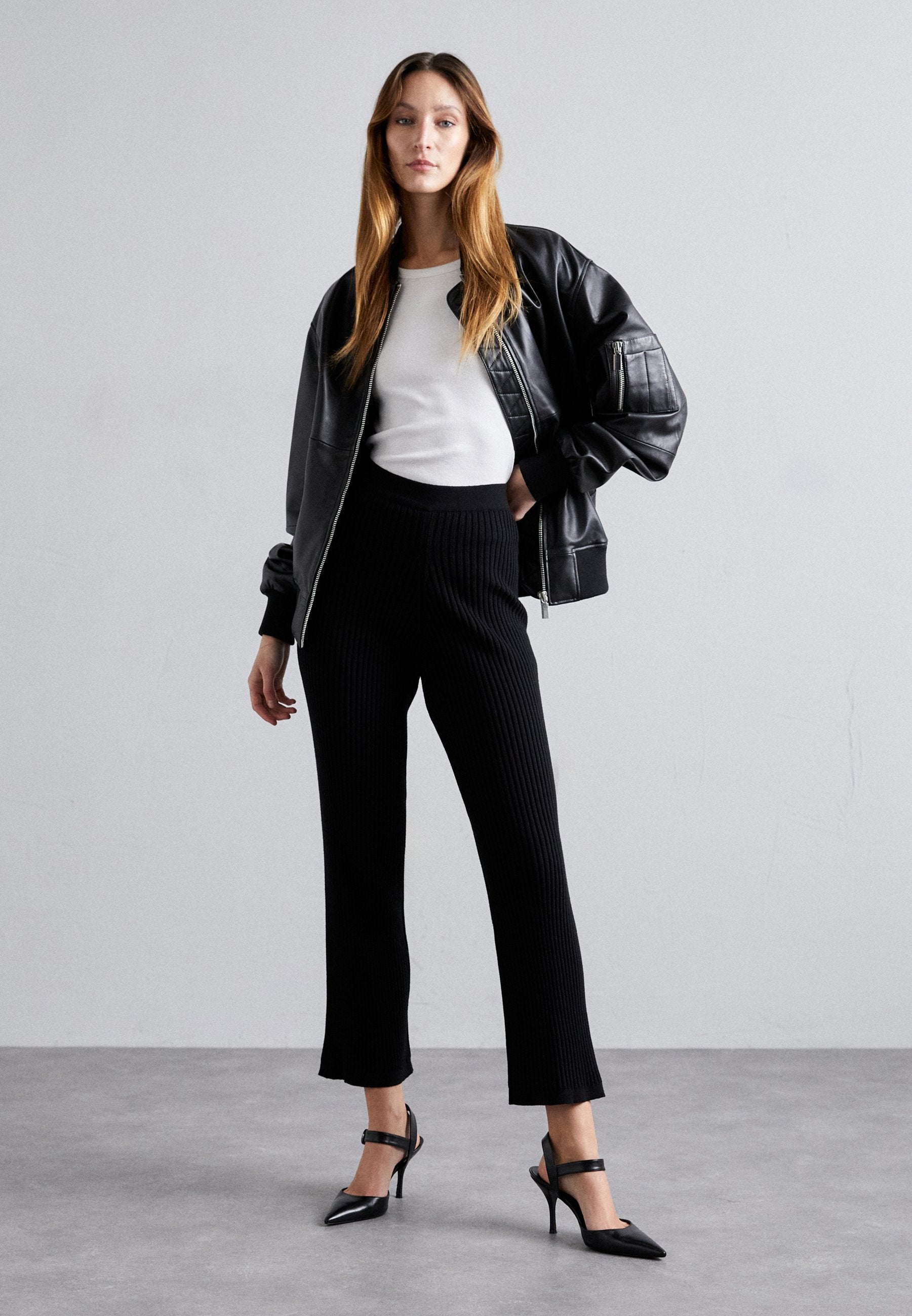 STUDIO ID PANTS