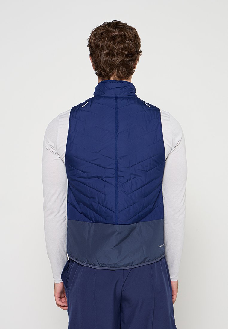 Nike Performance
