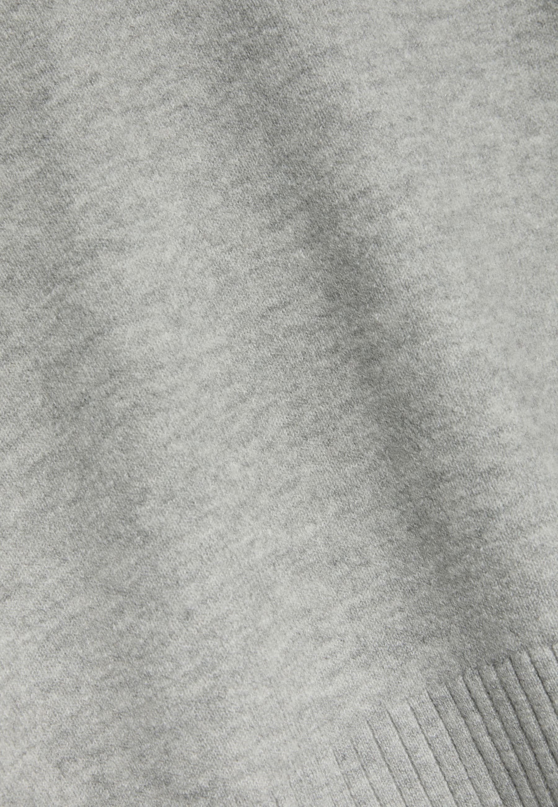 Marks & Spencer LOW LL VEE