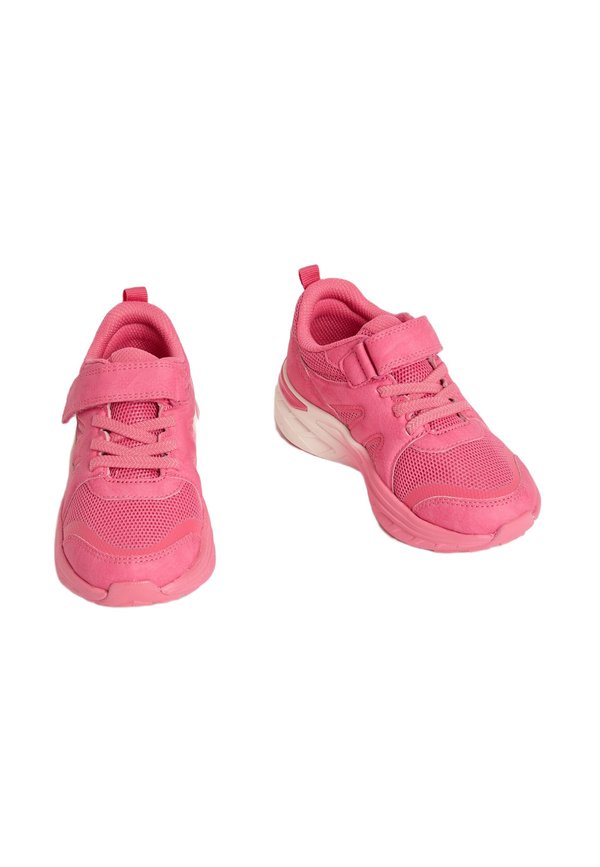 Marks & Spencer FRESHFEET RIPTAPE 4 SMALL -  LARGE