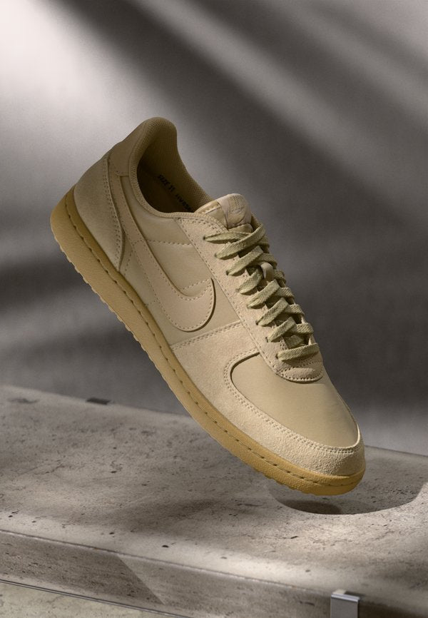 Nike Sportswear FIELD GENERAL - Trainers - parachute beige/black