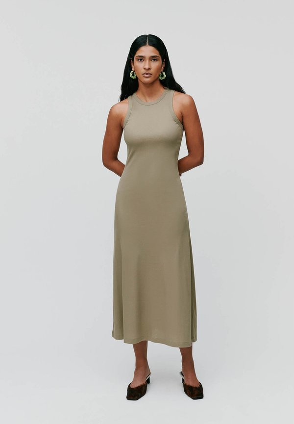 IVY OAK IOKRISTYNA