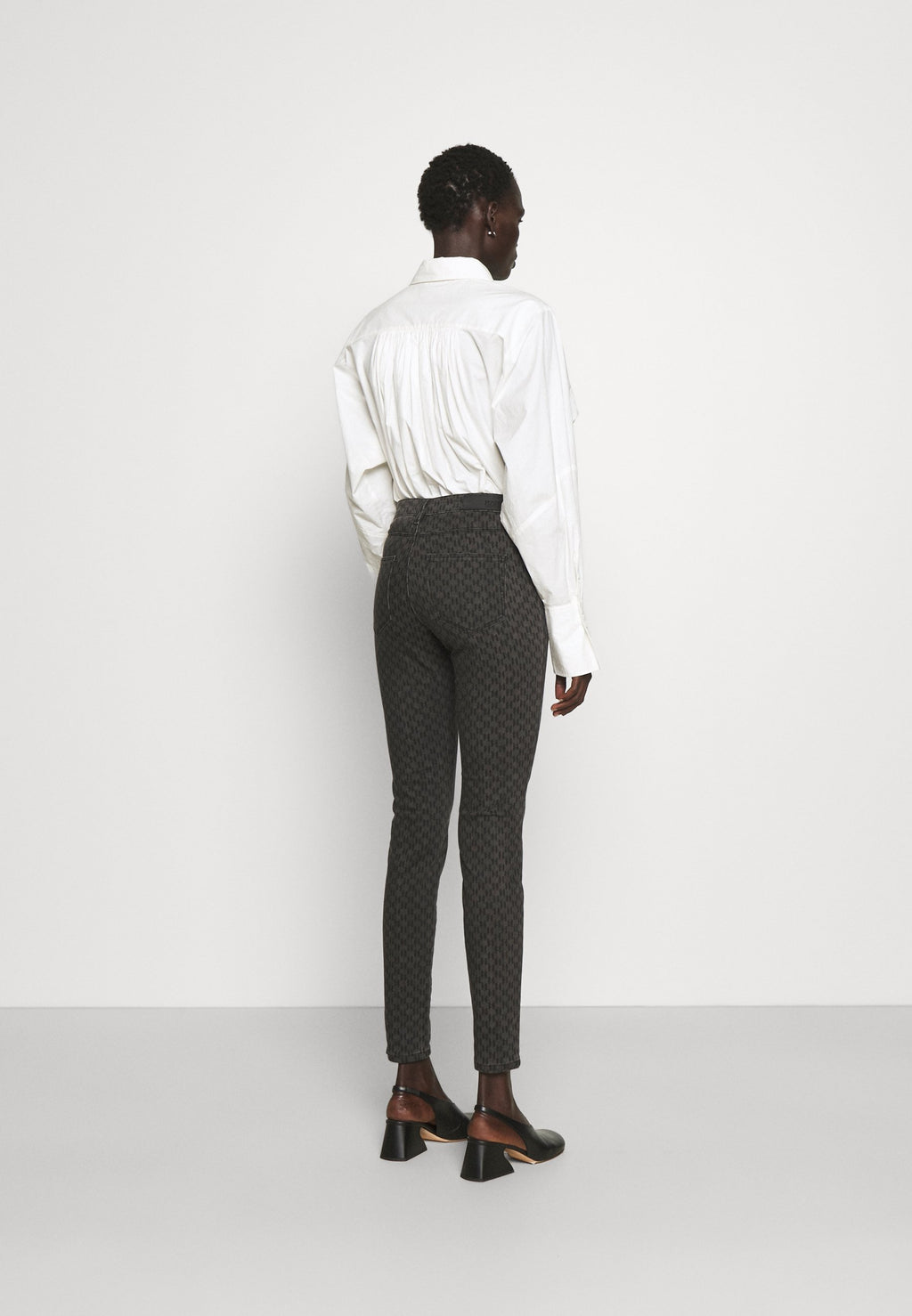 MONOGRAM PANTS Media 4