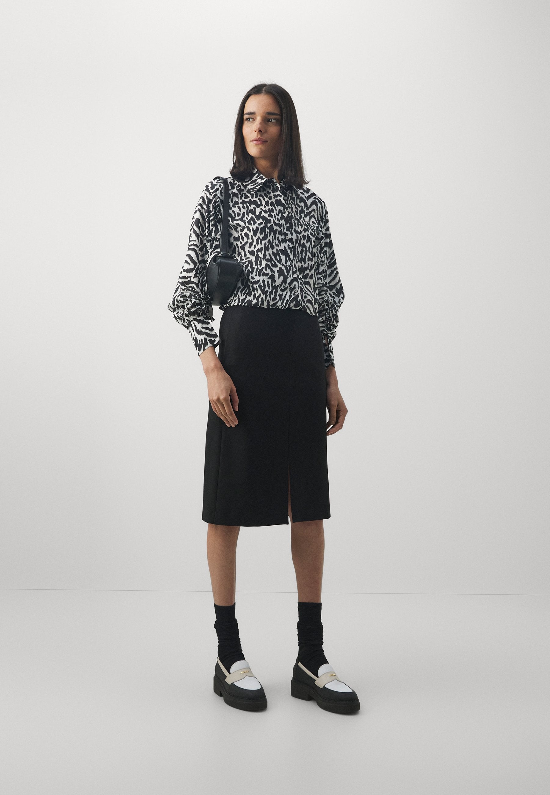 ANIMAL PRINT SHIRT Media 2