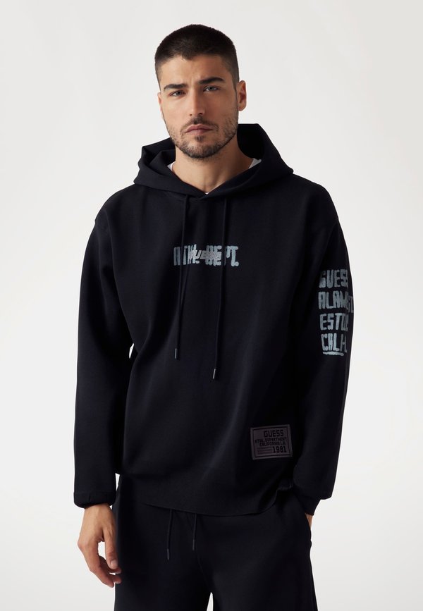 Guess HOODIE MIT LOGO - Hoodie - schwarz