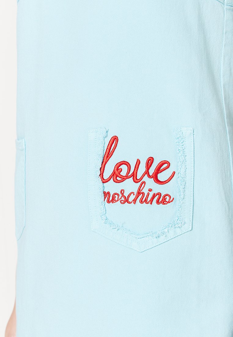 Love Moschino