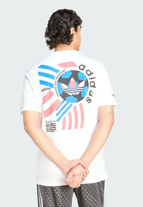 adidas Originals ARCHIVE FOOTBALL GRAPHIC TEE  - Print T-shirt - white