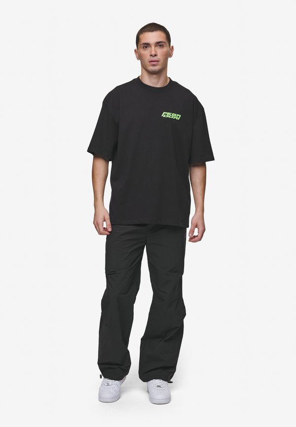 Pegador DOYER OVERSIZED TEE
