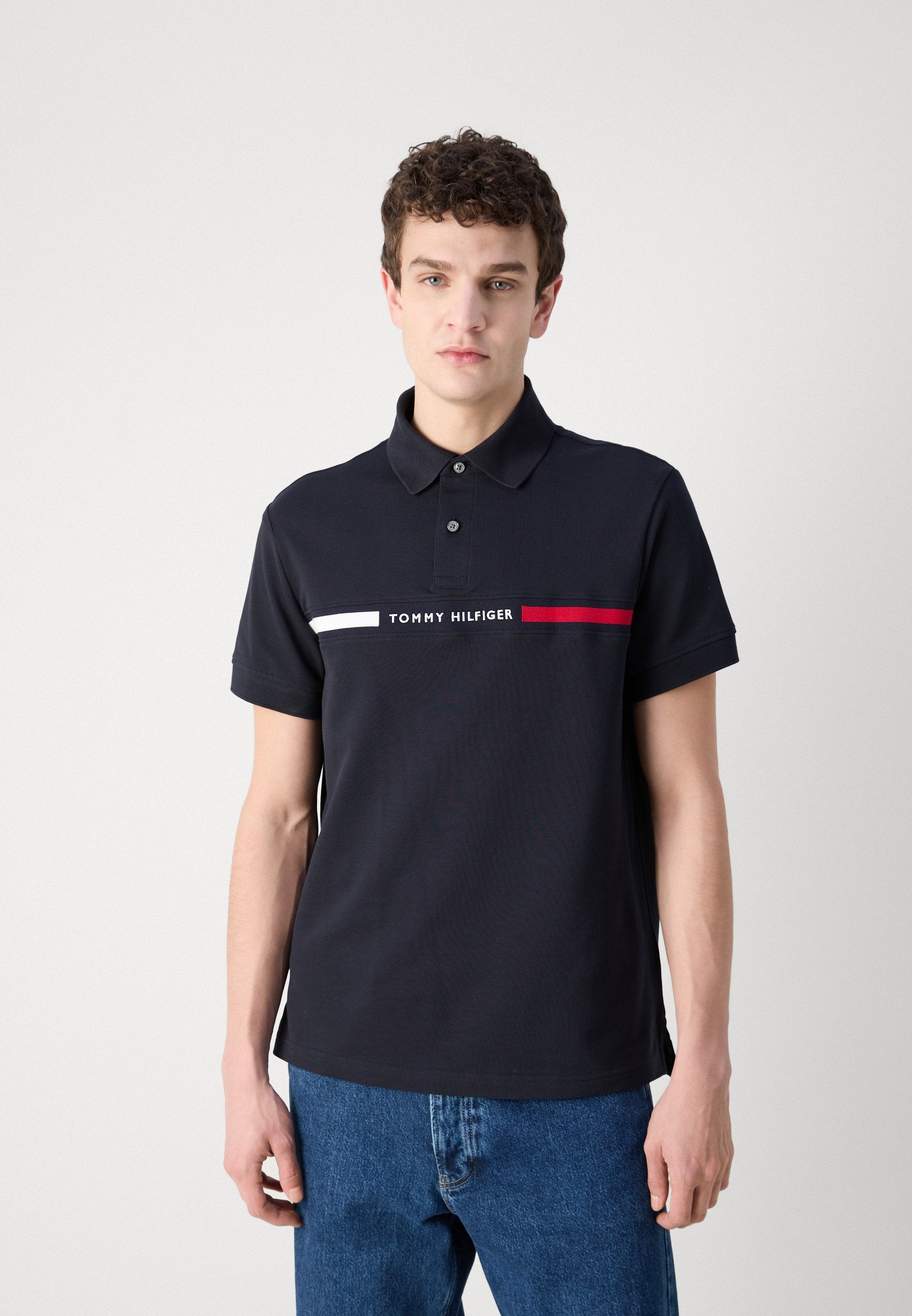 REGULAR FIT Media 4