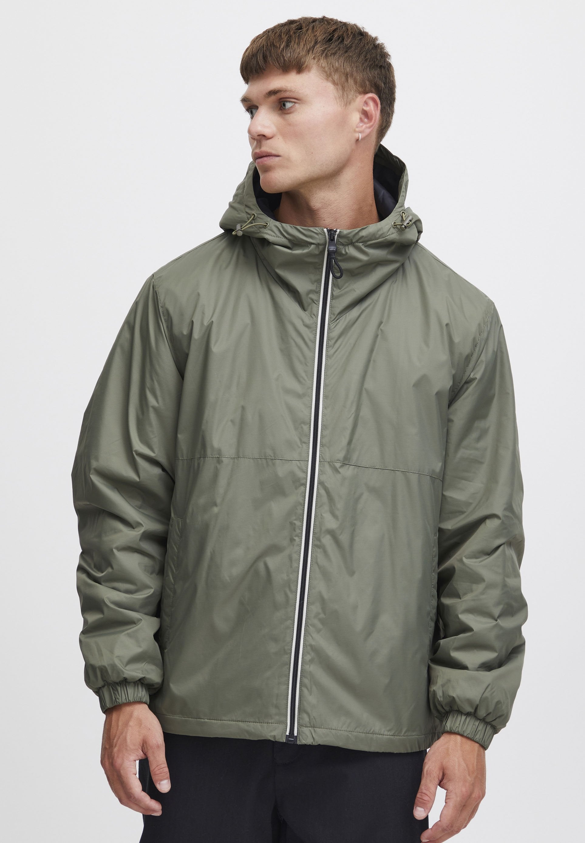 SDGARON HOODED Media 3