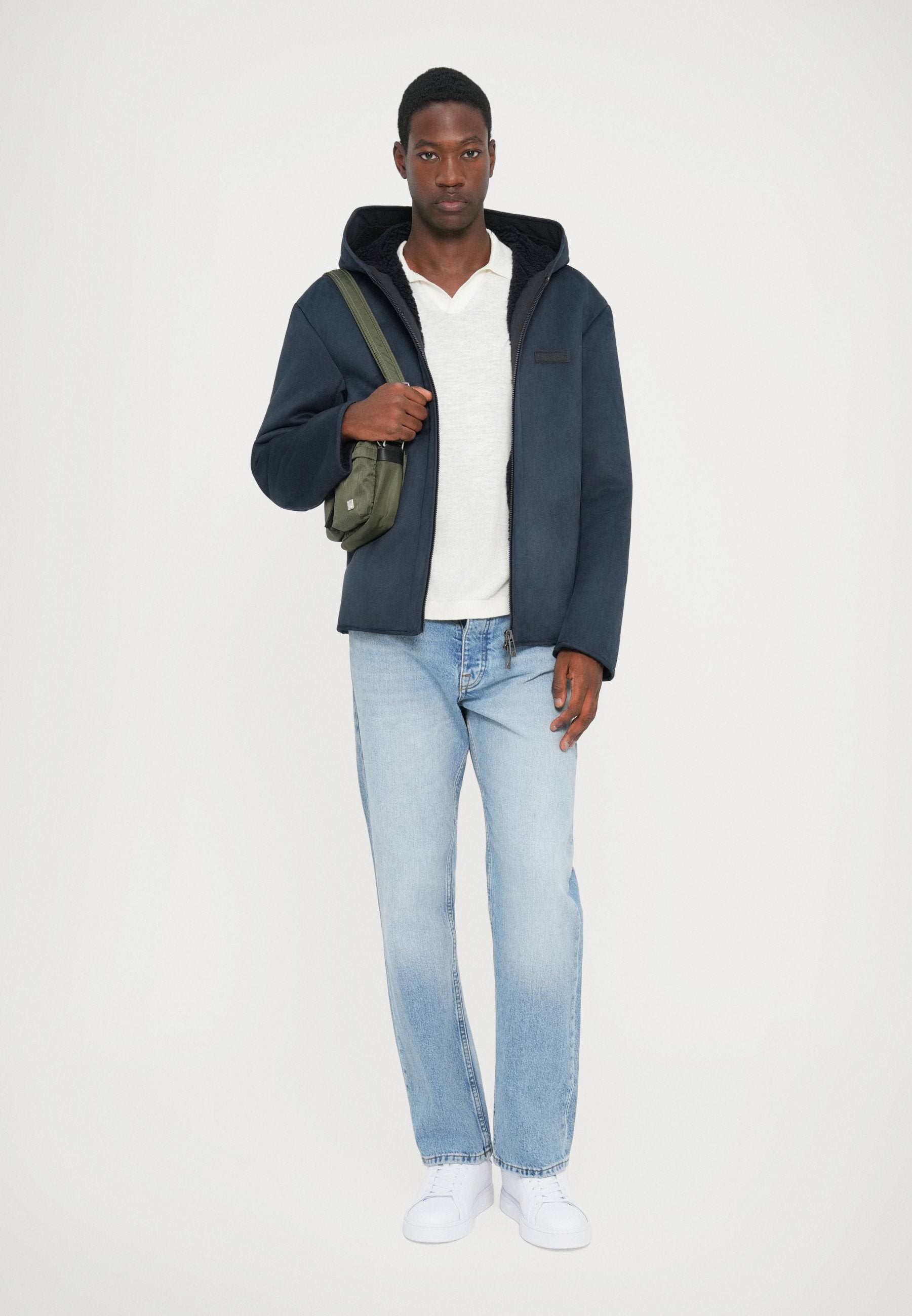 BLOUSON Media 2