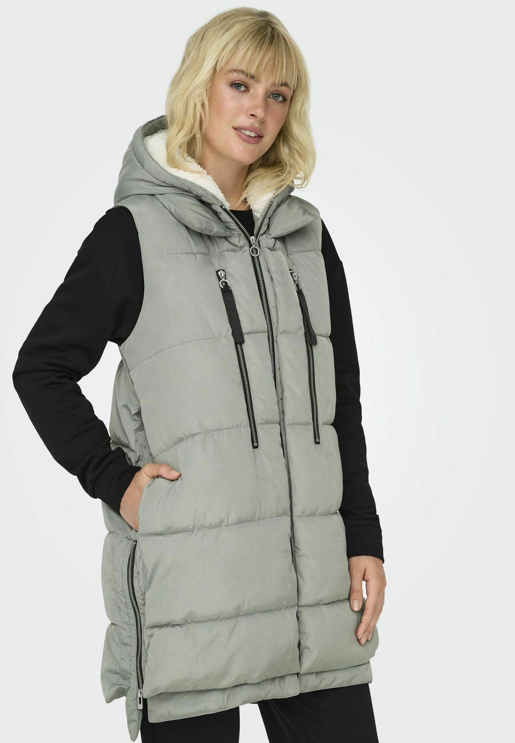 Puffer ONLNEWNORA Puffer Media 6