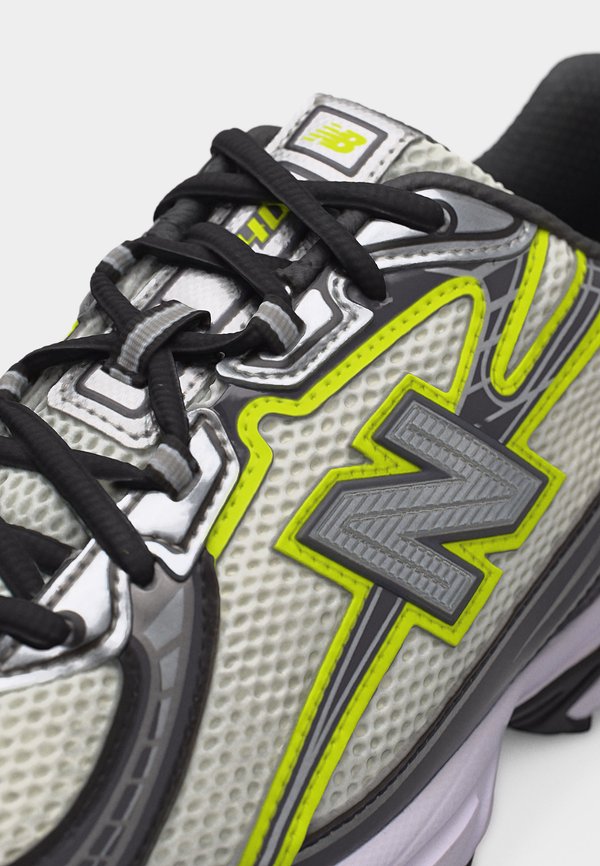 New Balance U740 UNISEX