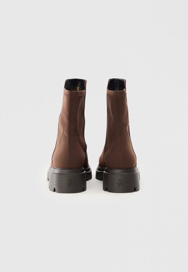 Stuart Weitzman