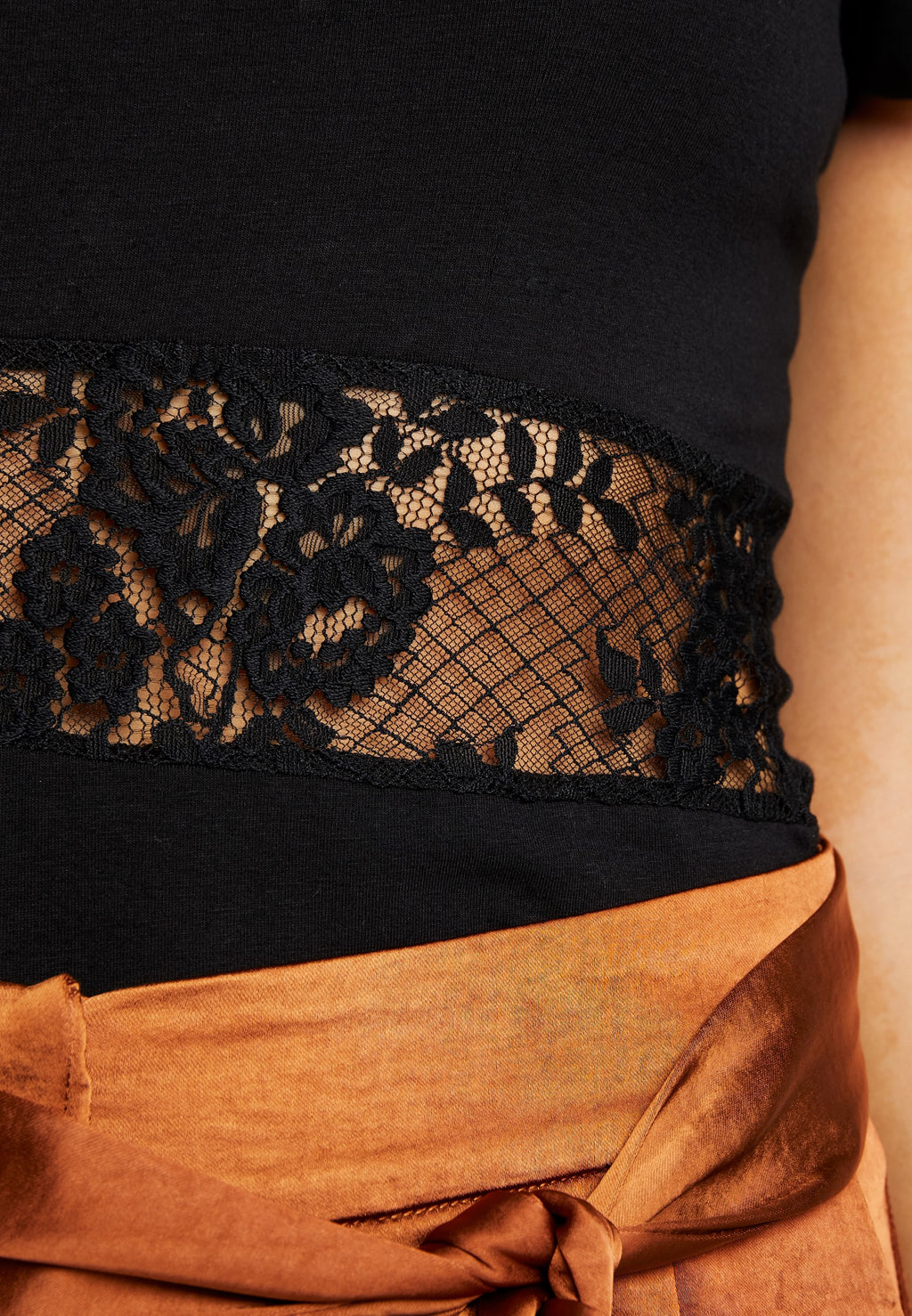 Lost Ink BODY WITH PANEL AND PUFF SLEEVES