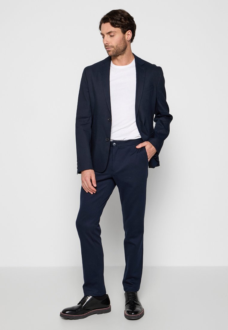 Hackett London