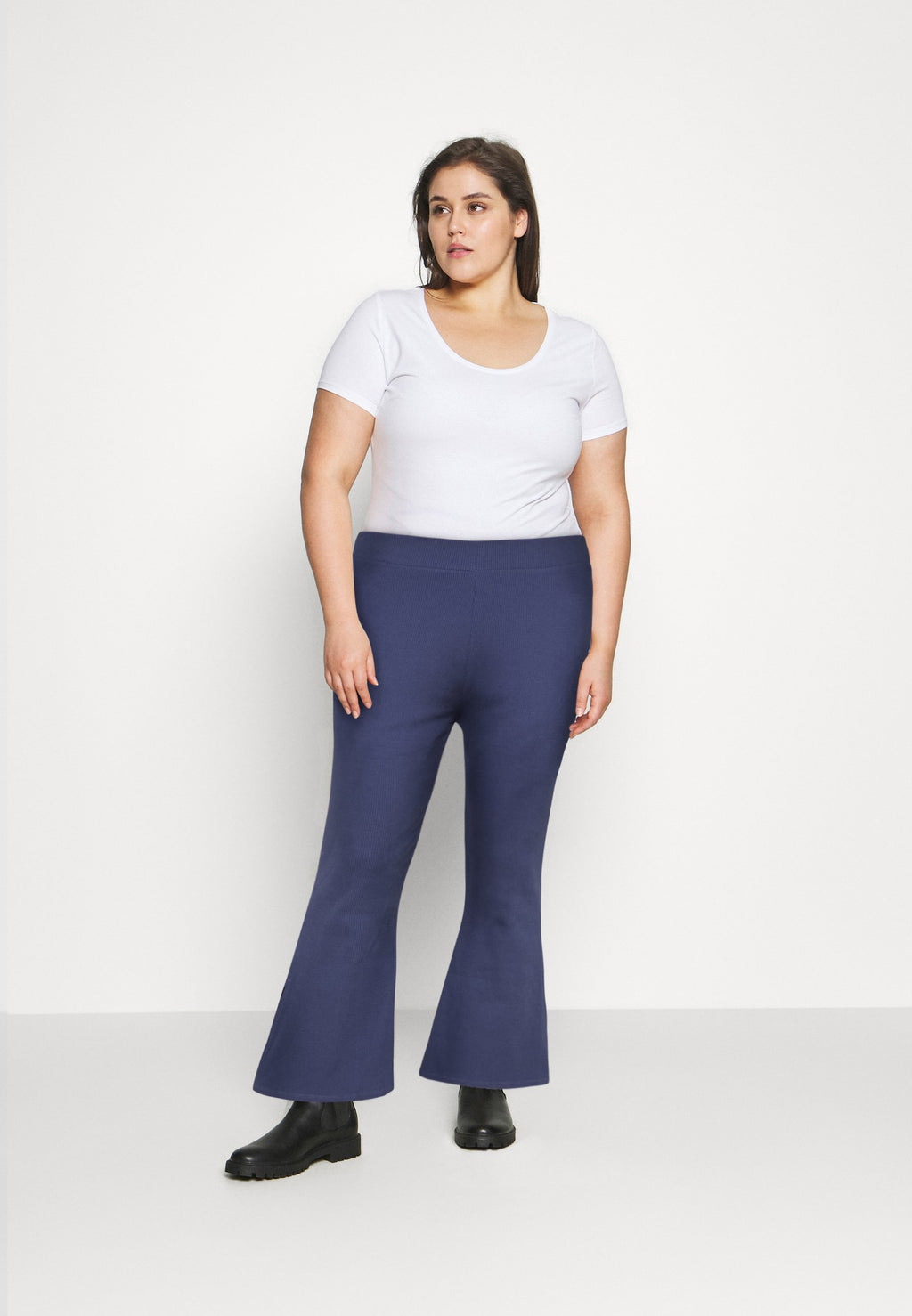 NU-IN HIGH WAIST FLARE LEGGINGS