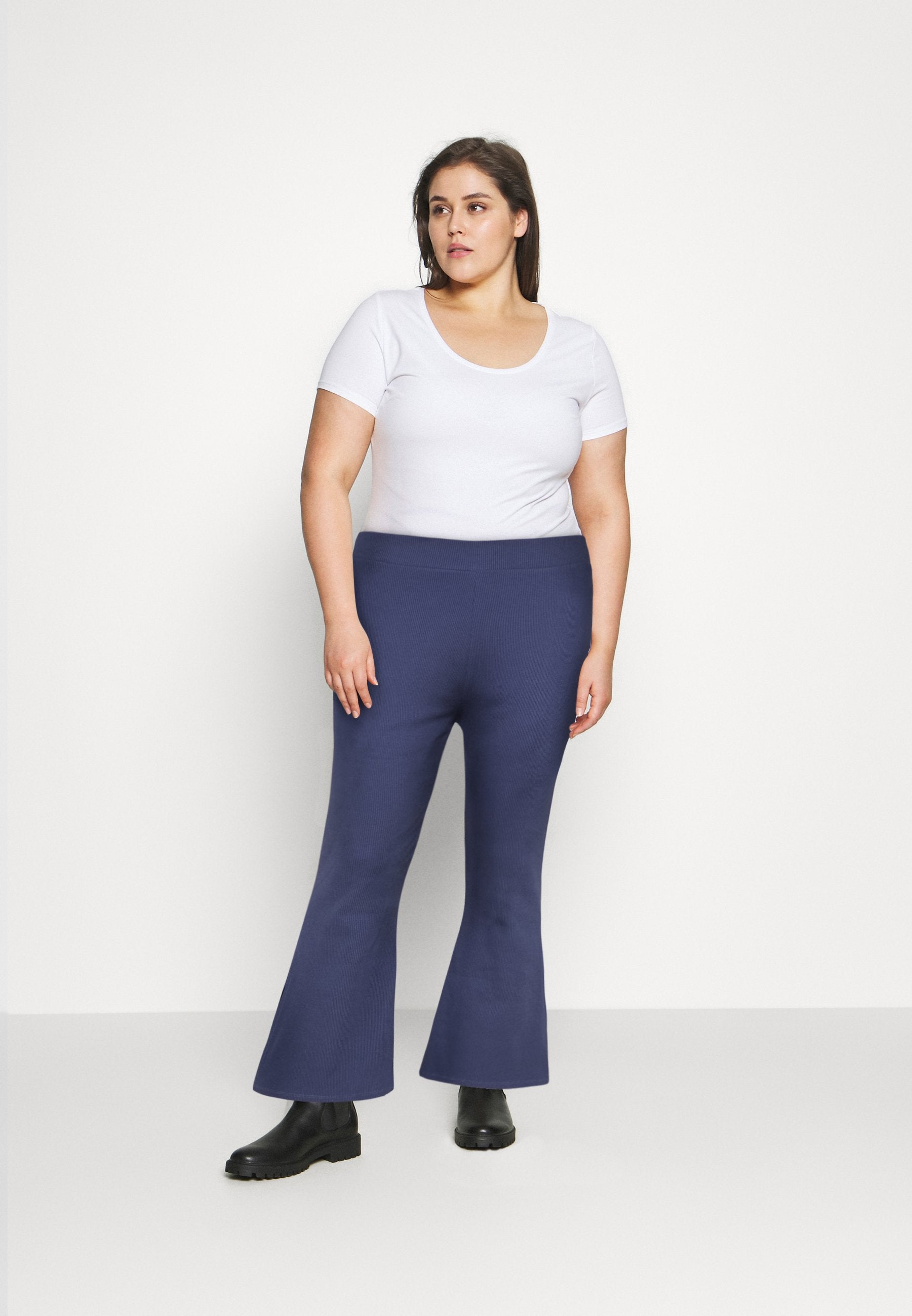 NU-IN HIGH WAIST FLARE LEGGINGS