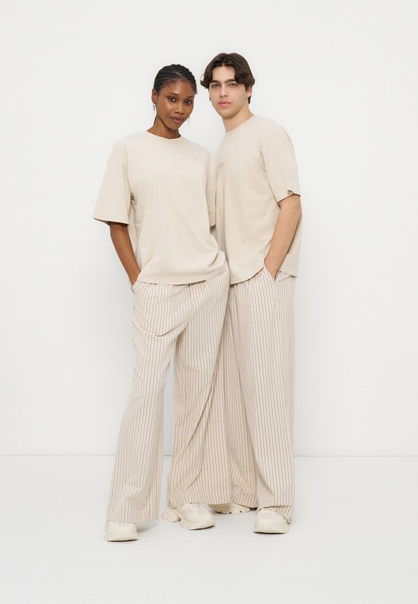 YOURTURN by Zalando UNISEX