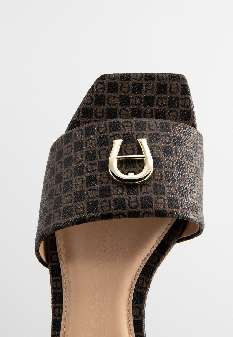 AIGNER FASHION SASKIA