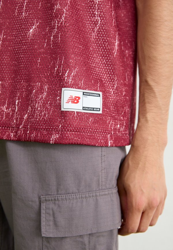 New Balance IN GAME REVERSIBLE