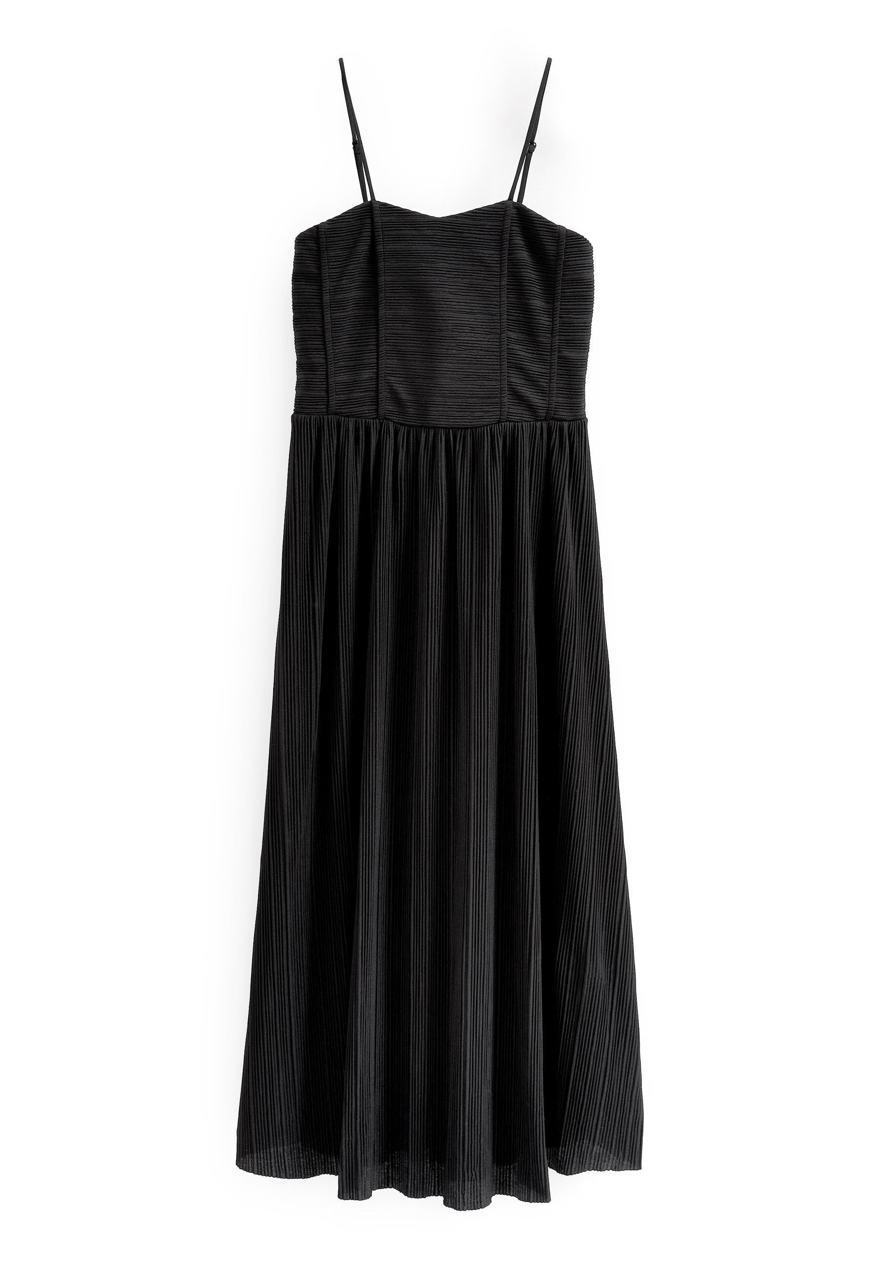 Schwarzes, plissiertes Kleid mit einem taillierten Oberteil und dünnen verstellbaren Trägern. Hergestellt aus strukturiertem Stoff, der bis zur Mitte der Waden reicht. Keine Muster oder Verzierungen.