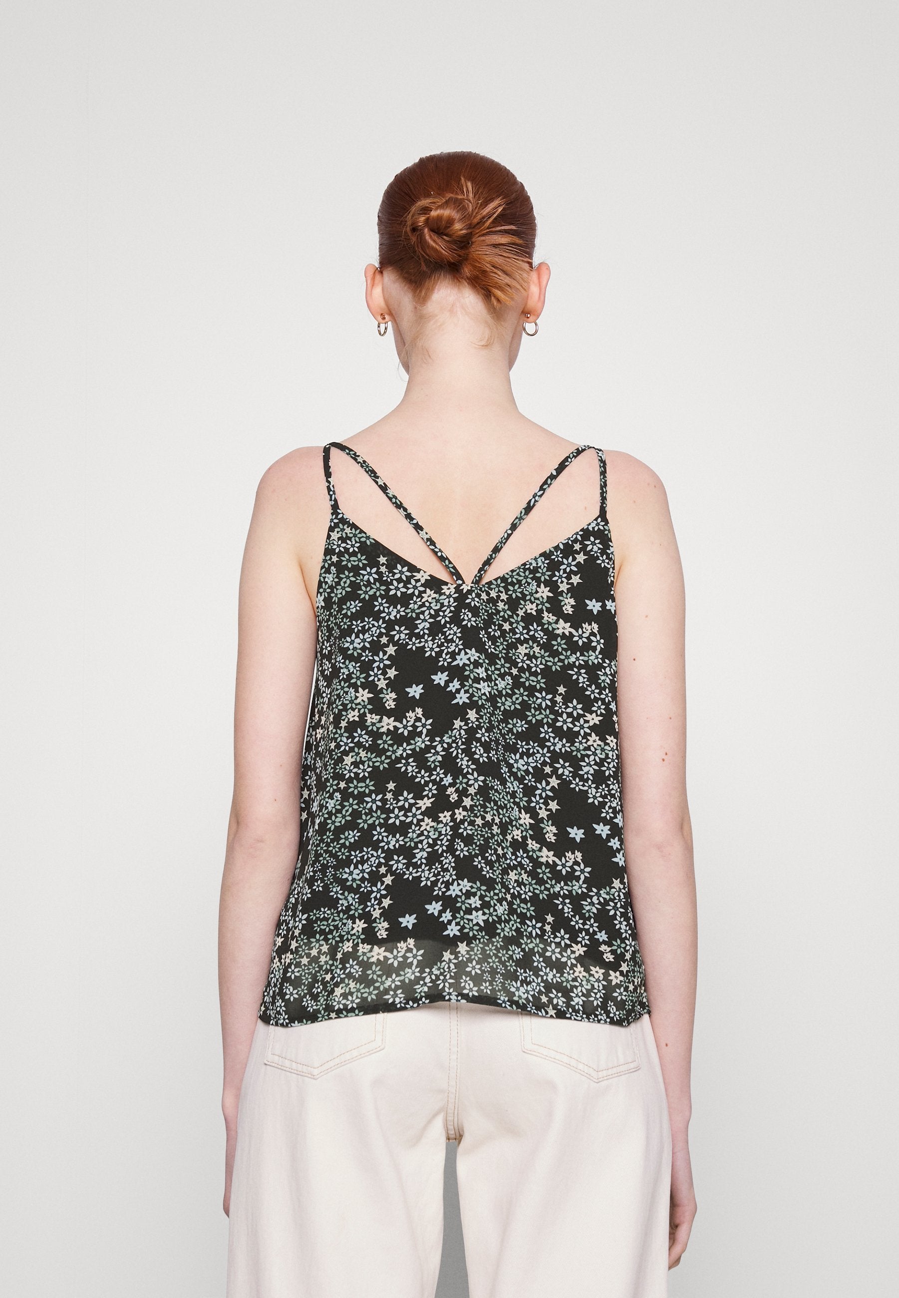 ONLY ONLMOON  SINGLET