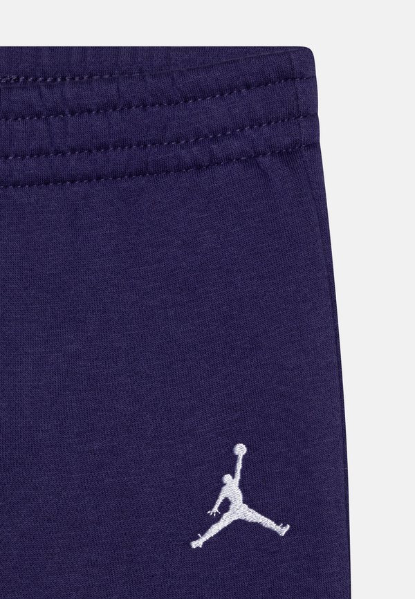Jordan ESSENTIALS SET