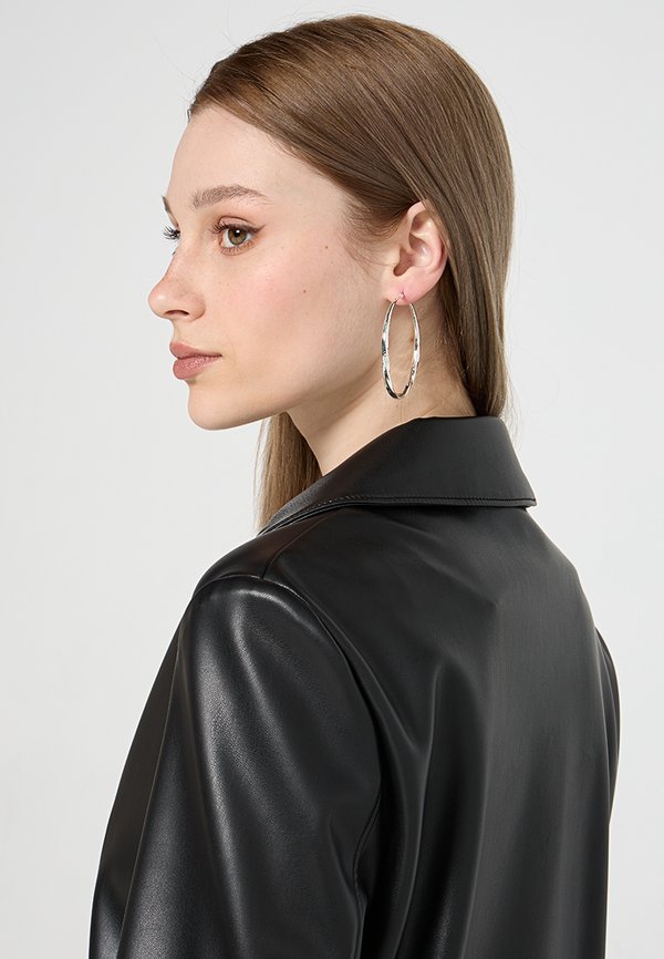 DKNY